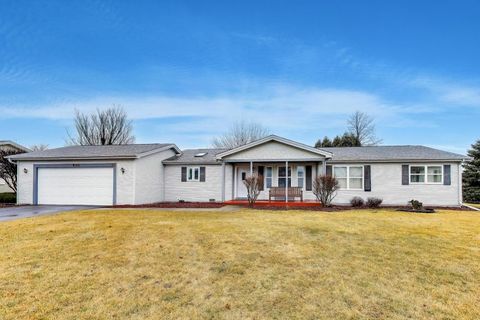 910 Shetland Court Grayslake IL 60030