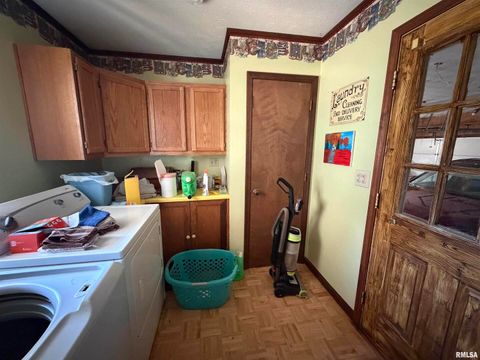 Tiny photo for 50 Jon St Street, Metropolis, IL 62960 (MLS # EB460167)