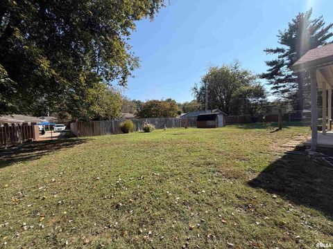 Tiny photo for 50 Jon St Street, Metropolis, IL 62960 (MLS # EB460167)