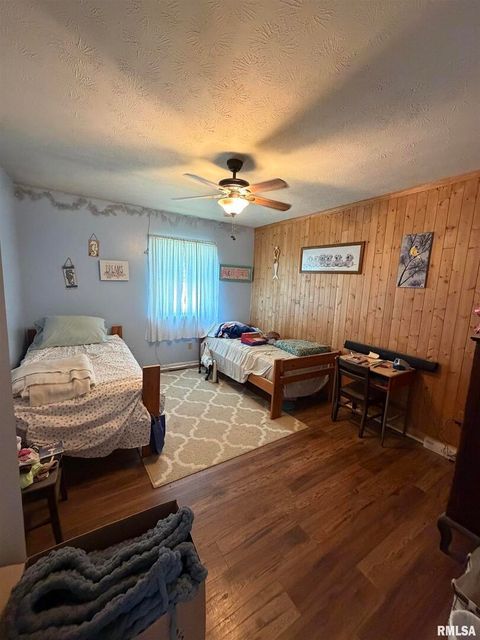 Tiny photo for 50 Jon St Street, Metropolis, IL 62960 (MLS # EB460167)