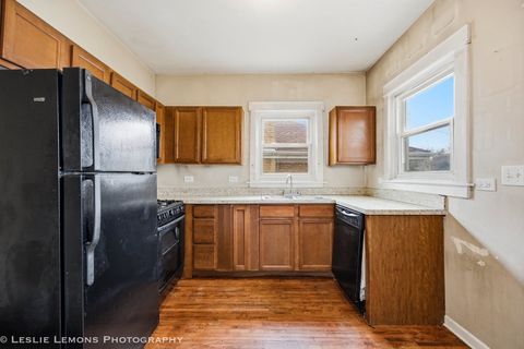 Tiny photo for 3437 Wesley Avenue, Berwyn, IL 60402 (MLS # 12615513)