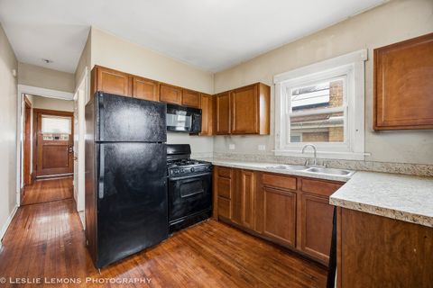 Tiny photo for 3437 Wesley Avenue, Berwyn, IL 60402 (MLS # 12615513)