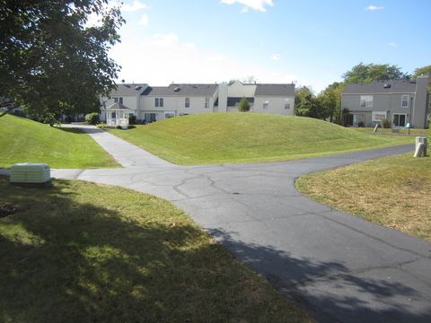 Tiny photo for 28 N Oltendorf Road, Streamwood, IL 60107 (MLS # 12490240)