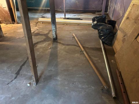 Tiny photo for 709 S VIRGINIA Street, Marion, IL 62959 (MLS # EB458227)