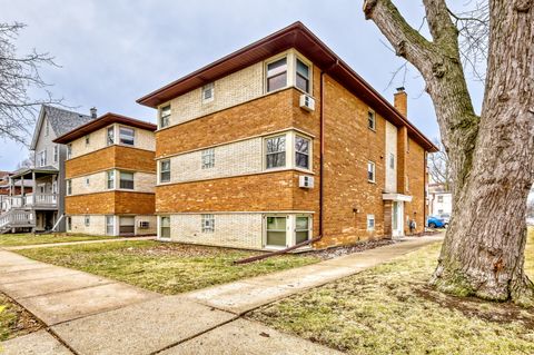 Tiny photo for 837 Lathrop Avenue #2E, Forest Park, IL 60130 (MLS # 12545249)