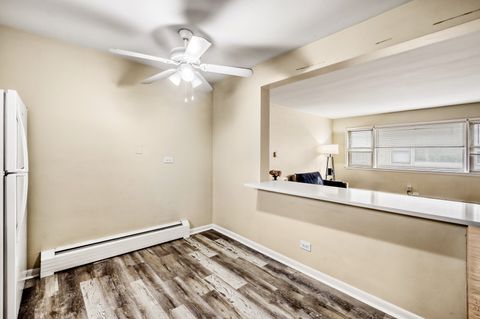 Tiny photo for 837 Lathrop Avenue #2E, Forest Park, IL 60130 (MLS # 12545249)