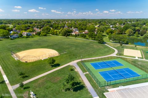 Tiny photo for 4175 Victoria Drive, Hoffman Estates, IL 60192 (MLS # 12578333)