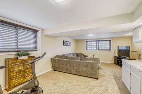 Tiny photo for 4175 Victoria Drive, Hoffman Estates, IL 60192 (MLS # 12578333)