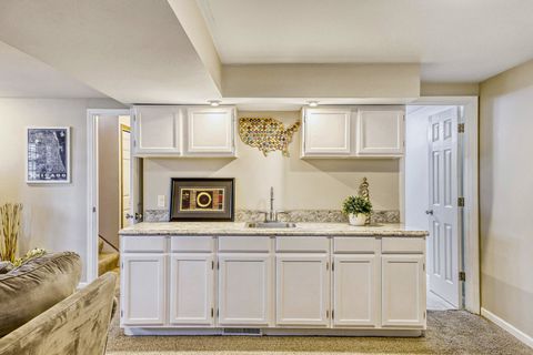 Tiny photo for 4175 Victoria Drive, Hoffman Estates, IL 60192 (MLS # 12578333)