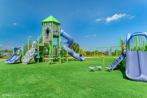 Tiny photo for 4175 Victoria Drive, Hoffman Estates, IL 60192 (MLS # 12578333)