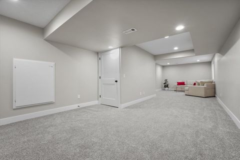 Tiny photo for 10 Prenzler Drive, Bloomington, IL 61704 (MLS # 12525308)