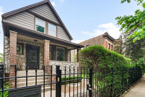 Photo of 2833 N Francisco Avenue, Chicago, IL 60618 (MLS # 12753239)