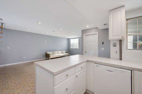 Tiny photo for 2833 N Francisco Avenue, Chicago, IL 60618 (MLS # 12753239)