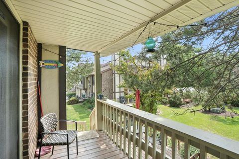 Tiny photo for 9334 DRUMMOND Drive #9334, Tinley Park, IL 60487 (MLS # 12421556)