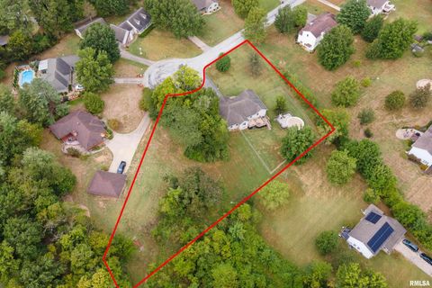 Tiny photo for 186 Bonnie Brae Road, Carbondale, IL 62901 (MLS # EB459672)