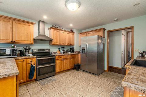 Tiny photo for 186 Bonnie Brae Road, Carbondale, IL 62901 (MLS # EB459672)