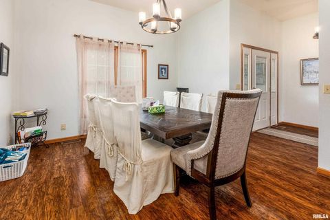 Tiny photo for 186 Bonnie Brae Road, Carbondale, IL 62901 (MLS # EB459672)