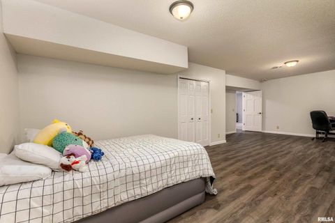 Tiny photo for 186 Bonnie Brae Road, Carbondale, IL 62901 (MLS # EB459672)