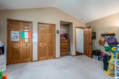 Tiny photo for 186 Bonnie Brae Road, Carbondale, IL 62901 (MLS # EB459672)