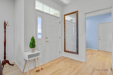 Tiny photo for 8 Ashford Court, Lincolnshire, IL 60069 (MLS # 12583487)