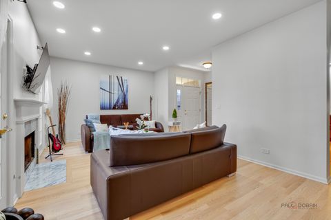 Tiny photo for 8 Ashford Court, Lincolnshire, IL 60069 (MLS # 12583487)