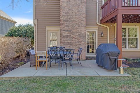 Tiny photo for 8 Ashford Court, Lincolnshire, IL 60069 (MLS # 12583487)