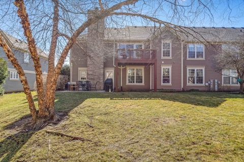Tiny photo for 8 Ashford Court, Lincolnshire, IL 60069 (MLS # 12583487)