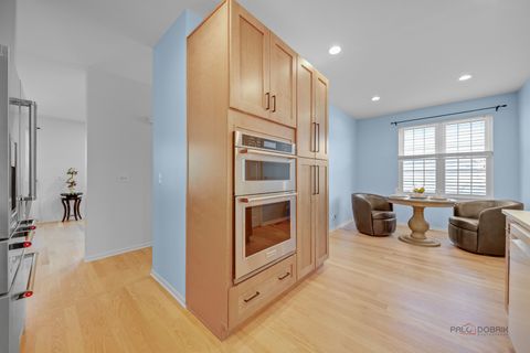 Tiny photo for 8 Ashford Court, Lincolnshire, IL 60069 (MLS # 12583487)