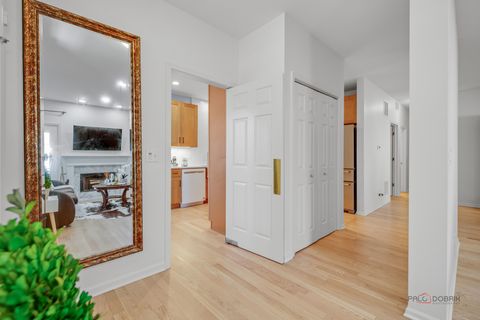 Tiny photo for 8 Ashford Court, Lincolnshire, IL 60069 (MLS # 12583487)