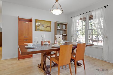 Tiny photo for 8 Ashford Court, Lincolnshire, IL 60069 (MLS # 12583487)