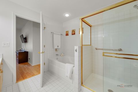 Tiny photo for 8 Ashford Court, Lincolnshire, IL 60069 (MLS # 12583487)