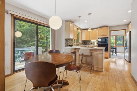 Tiny photo for 1755 S Wiesbrook Road, Wheaton, IL 60189 (MLS # 12673041)