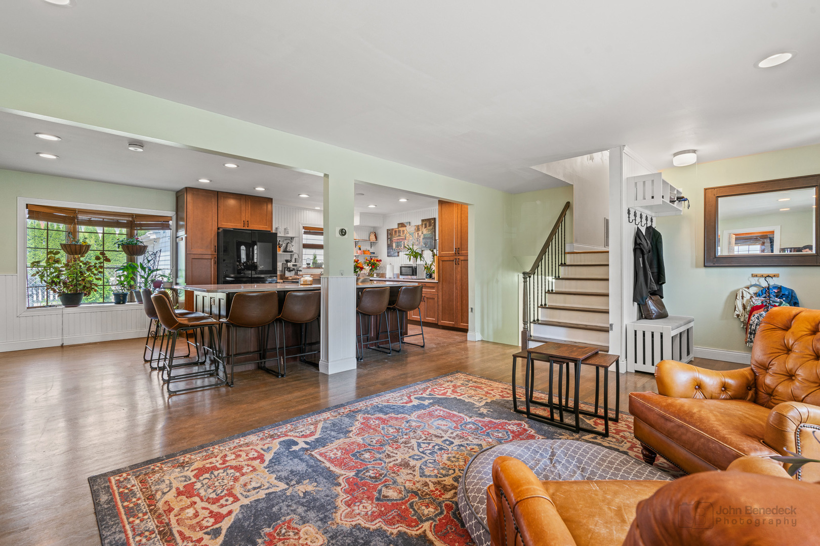 330 N Country Club Drive