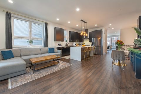 Tiny photo for 2646 W Augusta Boulevard #1, Chicago, IL 60622 (MLS # 12611542)