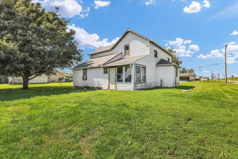 Tiny photo for 422 N Evergreen Street, Onarga, IL 60955 (MLS # 12737854)