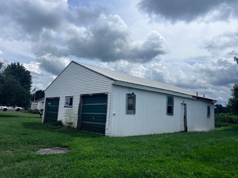 Tiny photo for 422 N Evergreen Street, Onarga, IL 60955 (MLS # 12737854)