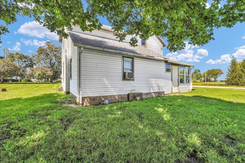 Tiny photo for 422 N Evergreen Street, Onarga, IL 60955 (MLS # 12737854)