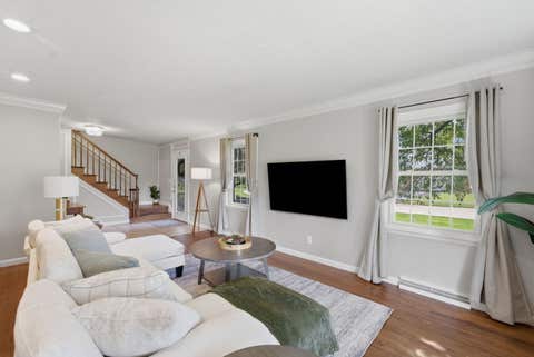 Tiny photo for 17 Sunset Circle, Bettendorf, IA 52722 (MLS # 12699666)