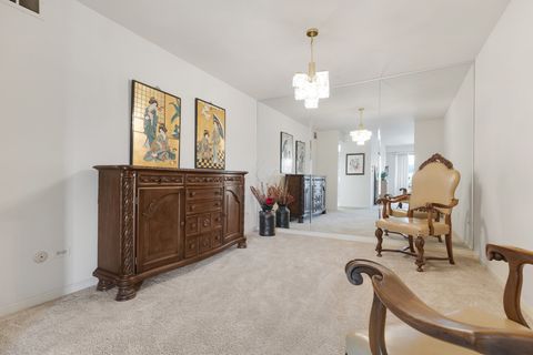 Tiny photo for 51 Old Oak Drive #302, Buffalo Grove, IL 60089 (MLS # 12490815)