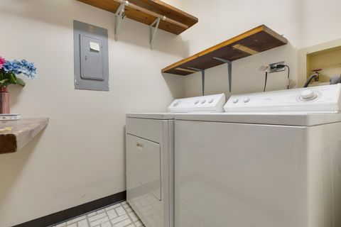 Tiny photo for 51 Old Oak Drive #302, Buffalo Grove, IL 60089 (MLS # 12490815)