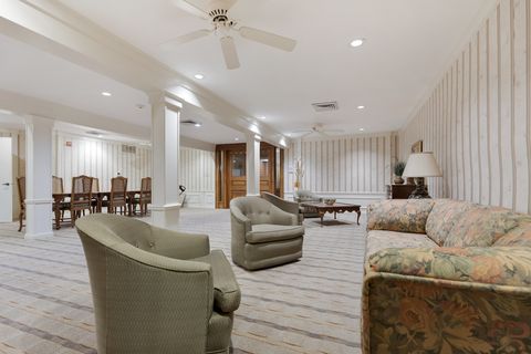 Tiny photo for 51 Old Oak Drive #302, Buffalo Grove, IL 60089 (MLS # 12490815)