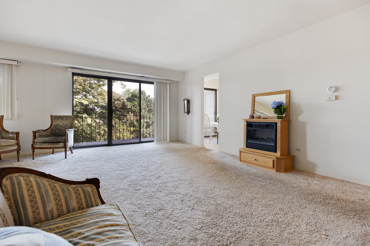 51 Old Oak Drive 302