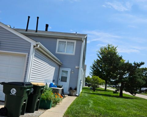 420 Meadowgreen Lane Round Lake Beach IL 60073