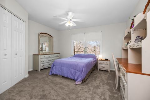 Tiny photo for 190 Southgate Drive, Vernon Hills, IL 60061 (MLS # 12420932)