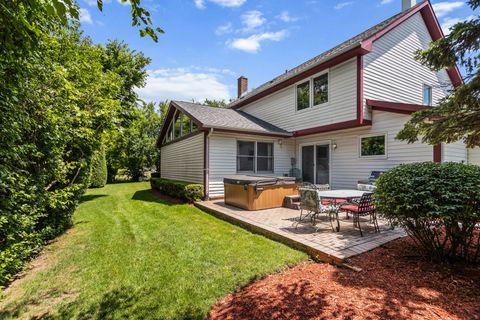 Tiny photo for 190 Southgate Drive, Vernon Hills, IL 60061 (MLS # 12420932)