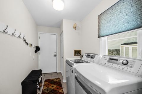 Tiny photo for 190 Southgate Drive, Vernon Hills, IL 60061 (MLS # 12420932)