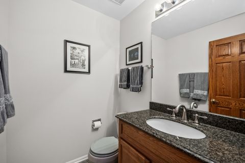 Tiny photo for 190 Southgate Drive, Vernon Hills, IL 60061 (MLS # 12420932)