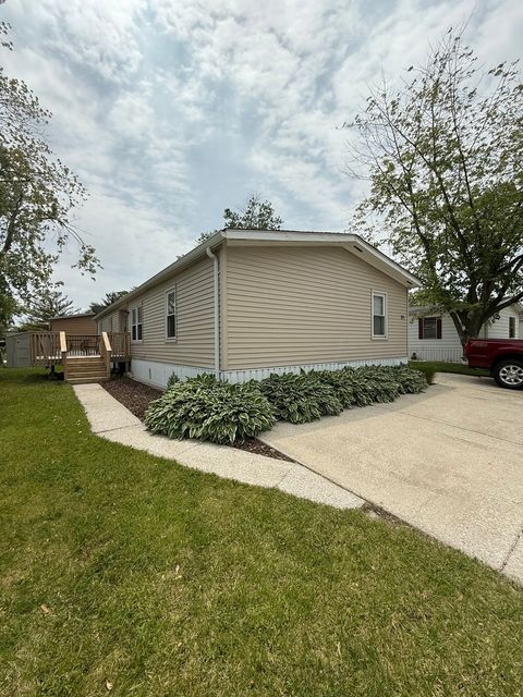 91 CANDLEGATE Circle Matteson IL 60443