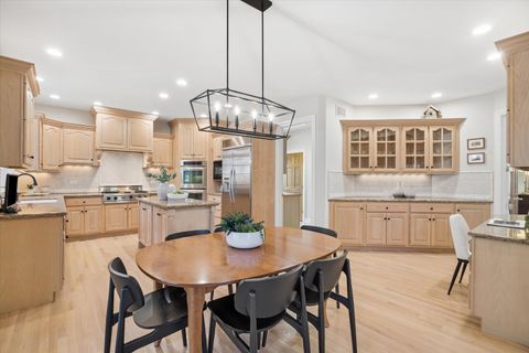 Tiny photo for 5618 S Park Avenue, Hinsdale, IL 60521 (MLS # 12615709)