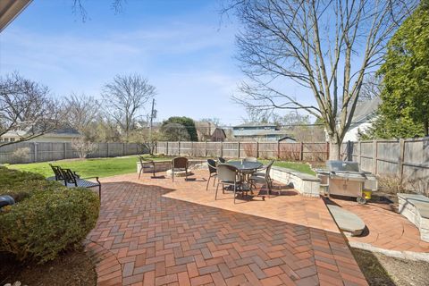 Tiny photo for 5618 S Park Avenue, Hinsdale, IL 60521 (MLS # 12615709)